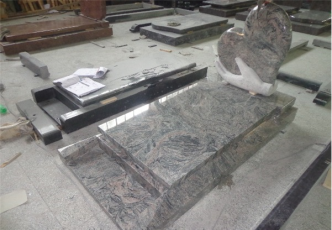 Multicolor Granite Heart Design Tombstone