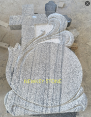 Romanian Style China Viscount White Granite Monuments