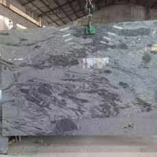 China Juparana Granite Slabs with Black Veins